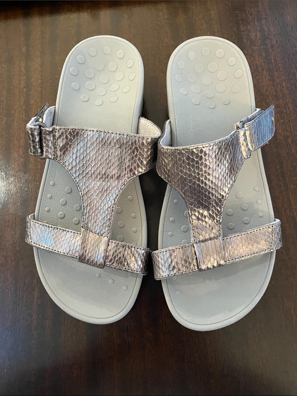 Vionic Silver Metallic Snakeskin Slide Sandals